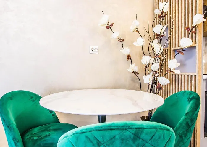 #bucharest & Mihai Bravu * Boekarest