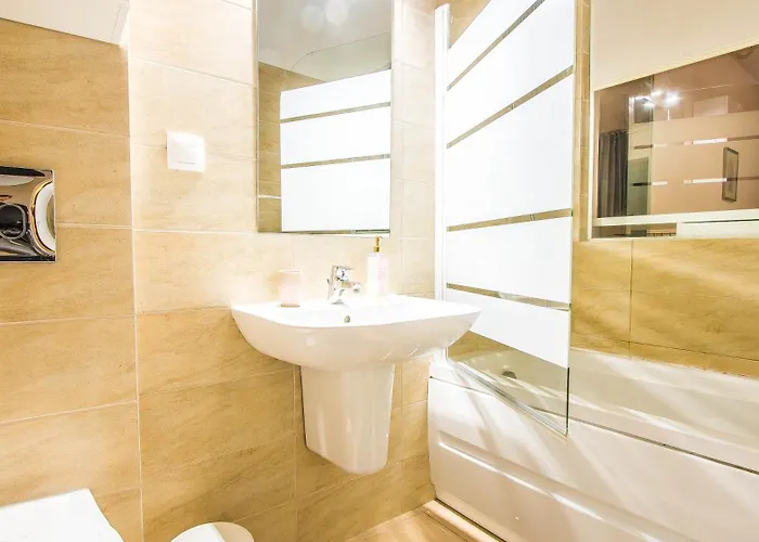 #bucharest & Mihai Bravu 公寓